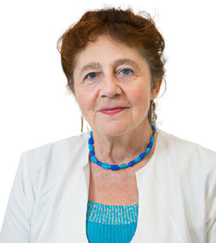 Александра Эммануиловна Попова