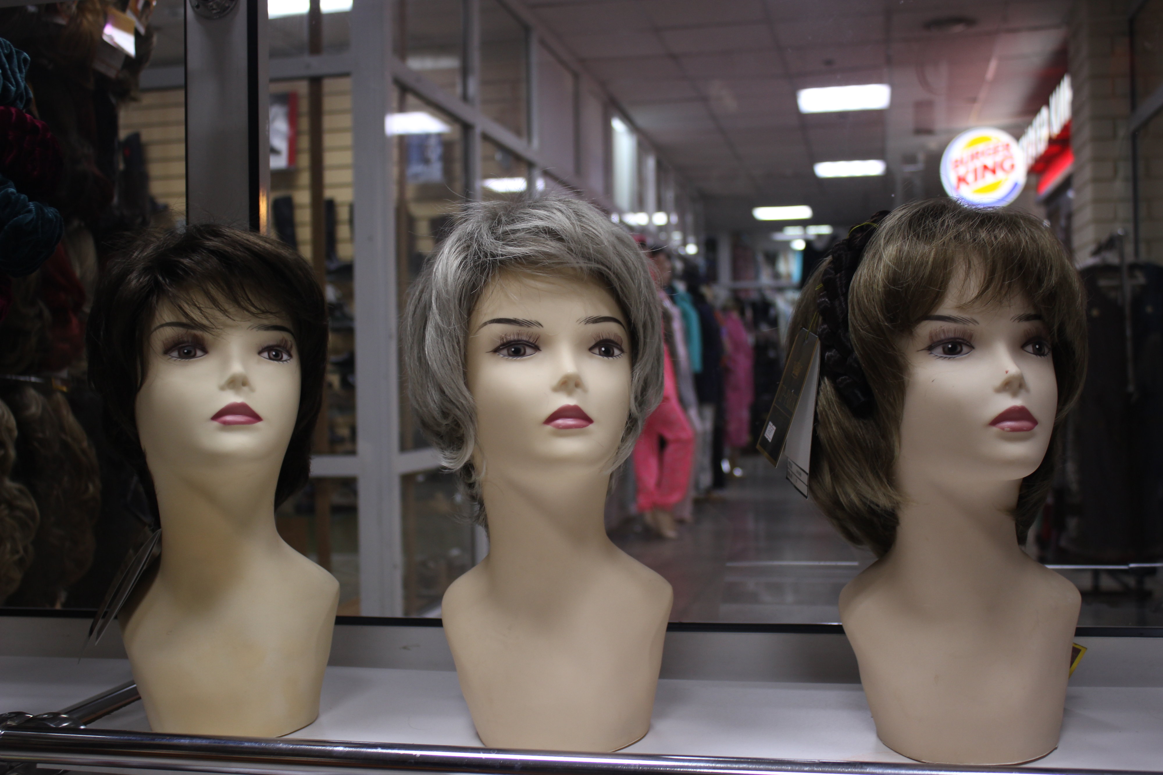 Магазины париков в москве