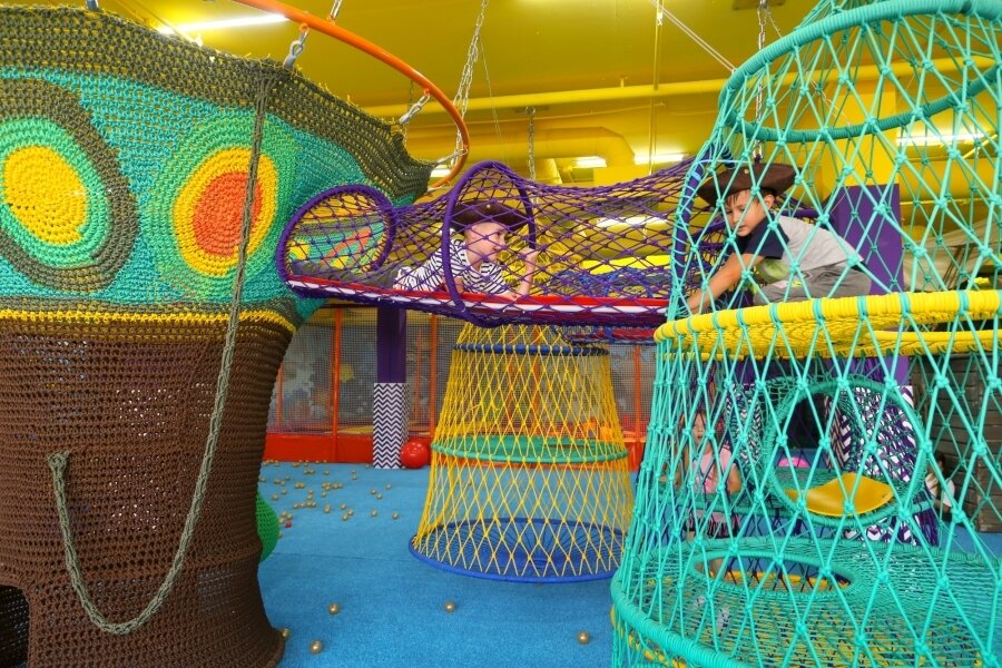 Игровой центр в макси тула. Игровая комната в макси. Детские развлекательные центры в туле. Детские развлекательные центры тула. Джунгли парк липецк л сити.