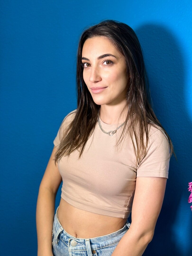 Яна Константинова