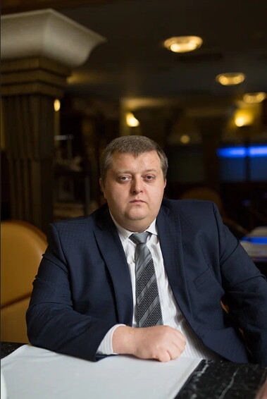 Виктор Евгеньевич Двороненко