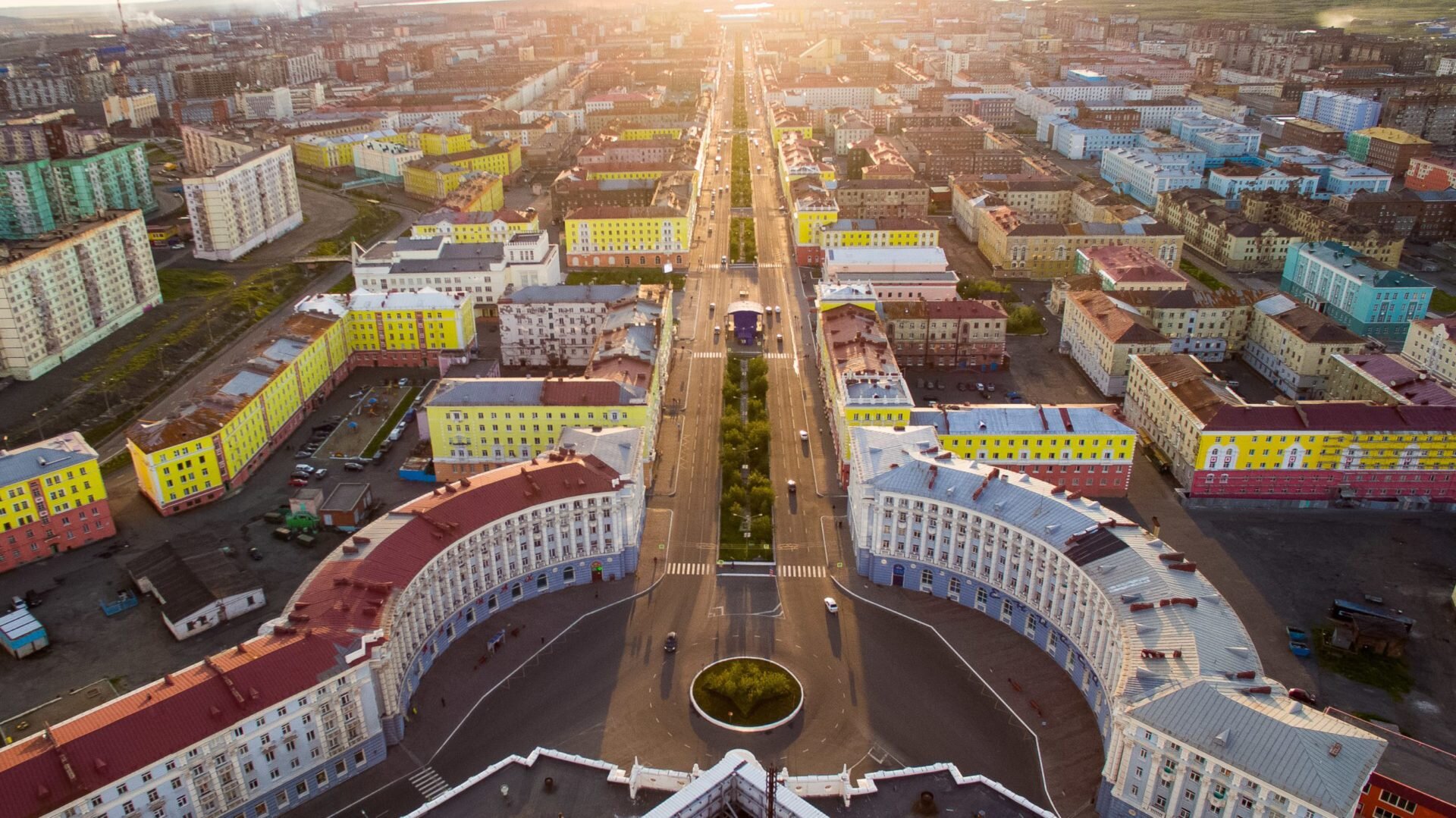 Погода норильски. Норильск лето. Город Норильск 2022. Норильск 2014. Норильск климат.