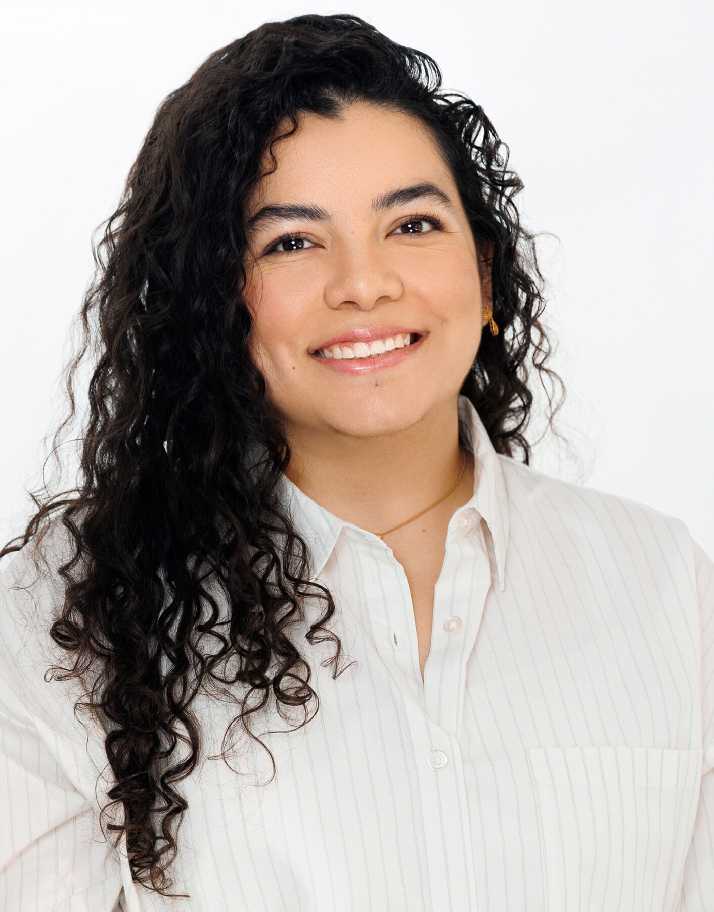 Анжи Ванеса Гомес Лопес