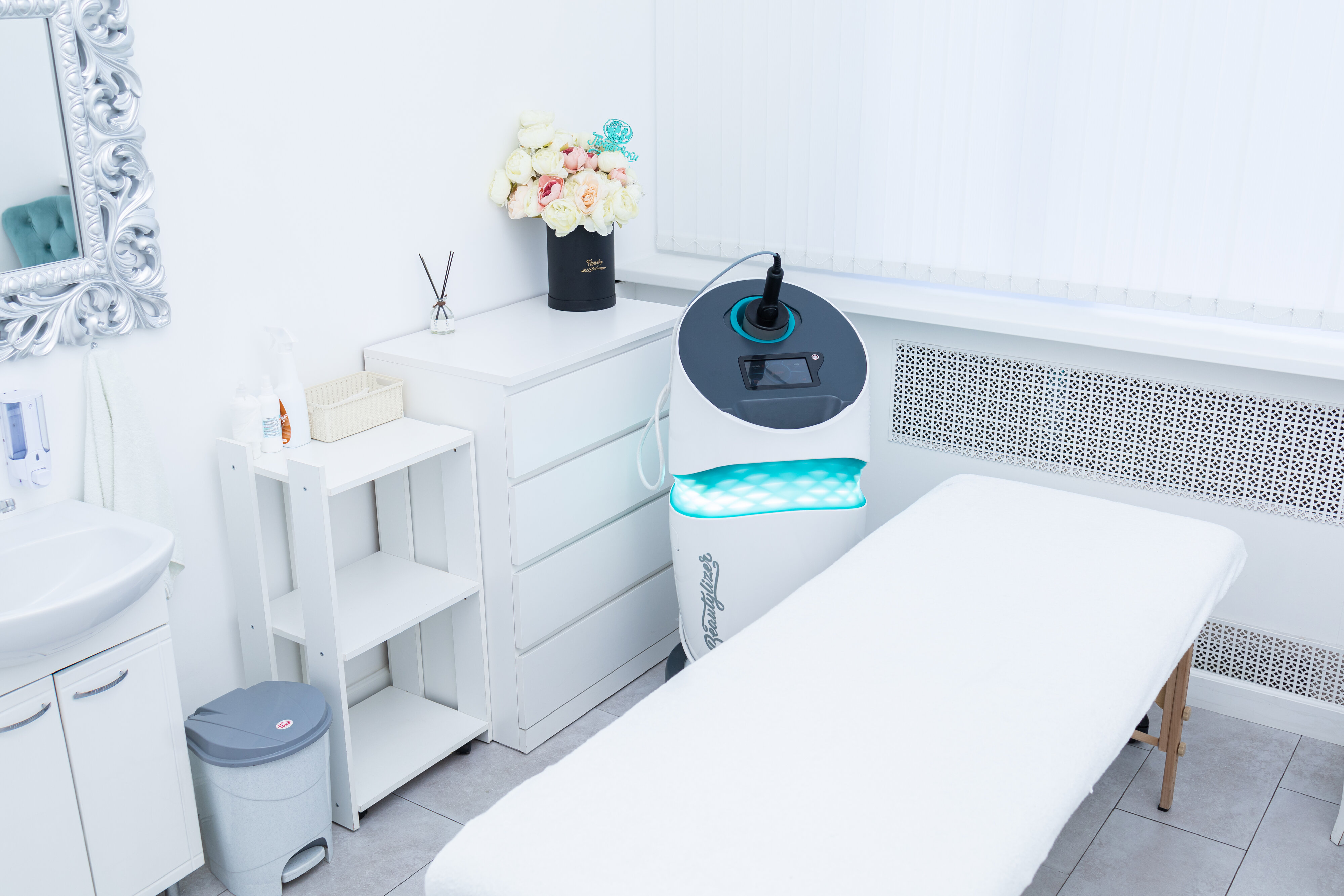 лазерная эпиляция голеней в москве. салон красоты подружки на кутузовском. клиника подружки на кутузовской. саратов ул комсомольская 28/30. клиника лазерной эпиляции.