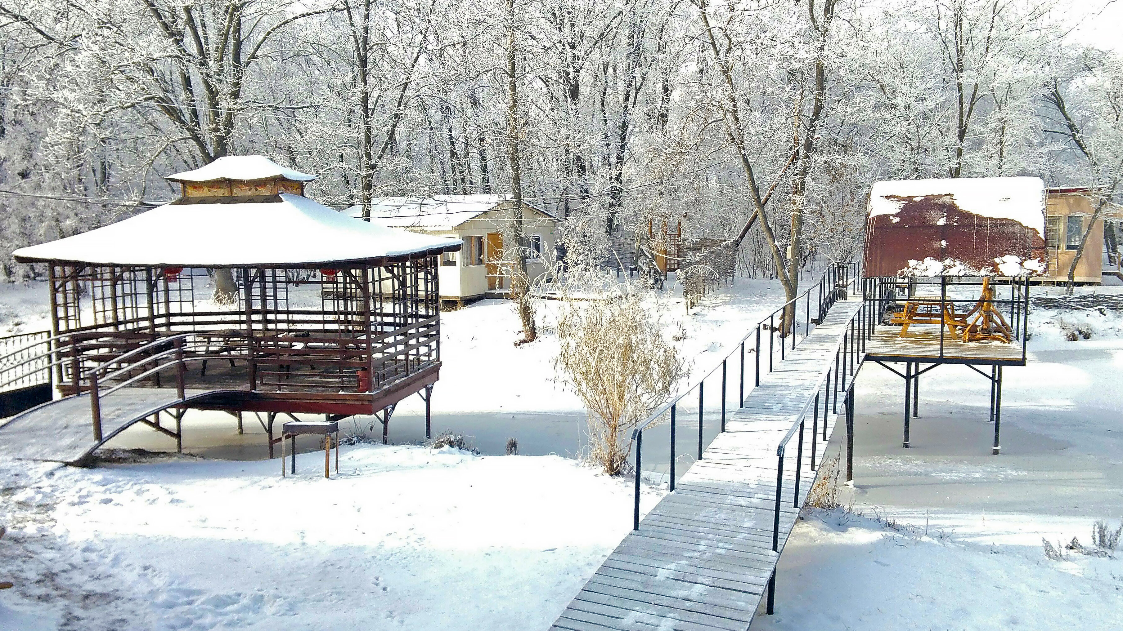 База отдыха саратовская область. Зимние турбазы энгельс. Турбаза островок энгельс. База отдыха энгельс сазанка. Турбаза иволга масленица 2022.