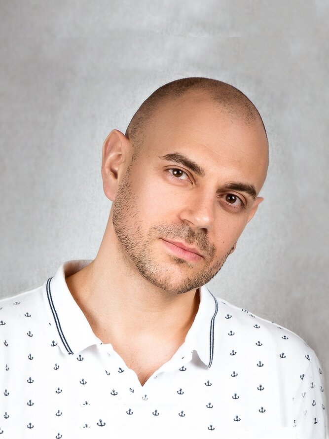 Хореограф томск. Театр кот сцена. Хореографическая школа-студия фуэте томск. Танец с цветными дугами. Хореография томск танцы.