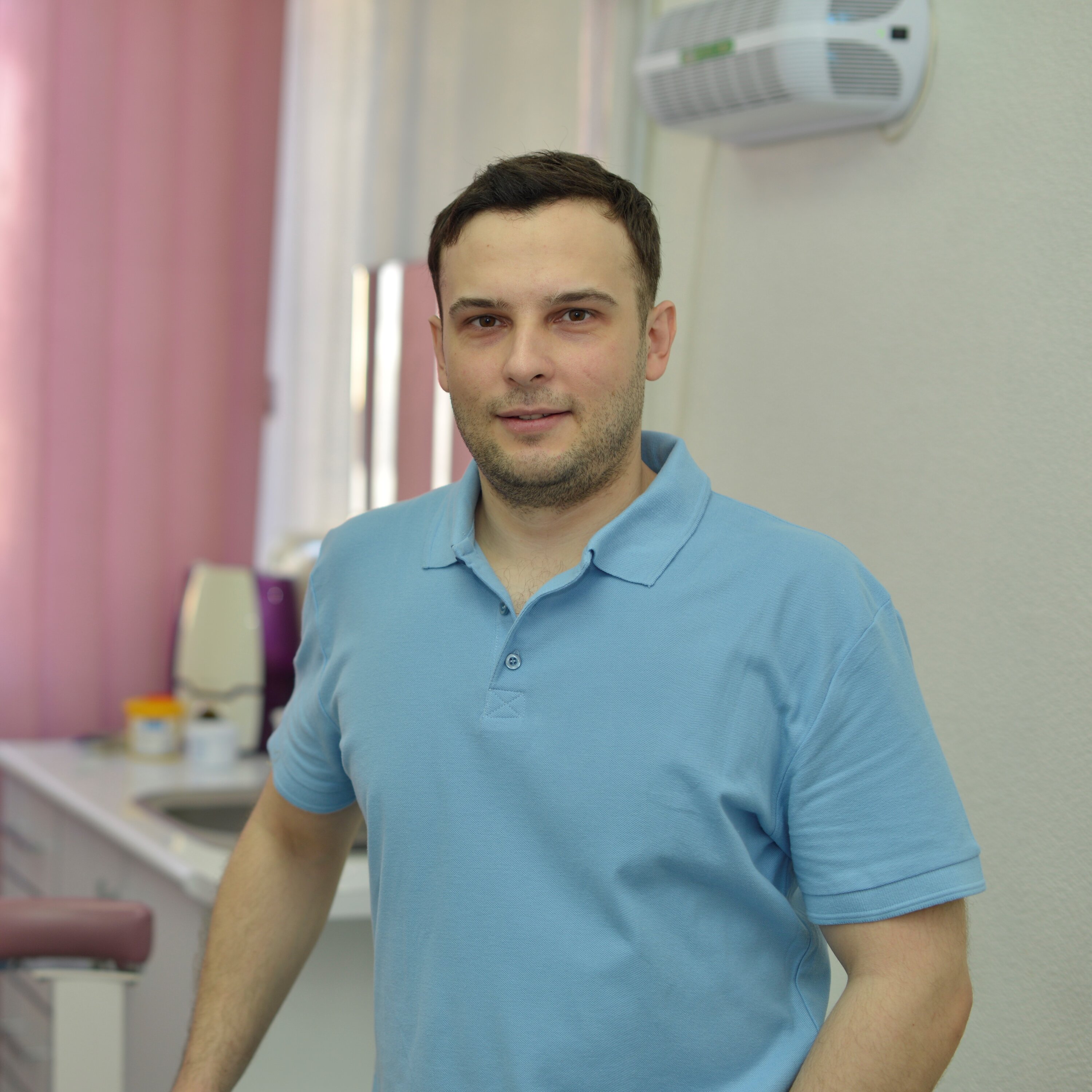 зубной врач омск. клиника доктор добряков в омске. стоматолог третьяков андрей петрович. пищита василий александрович омск.