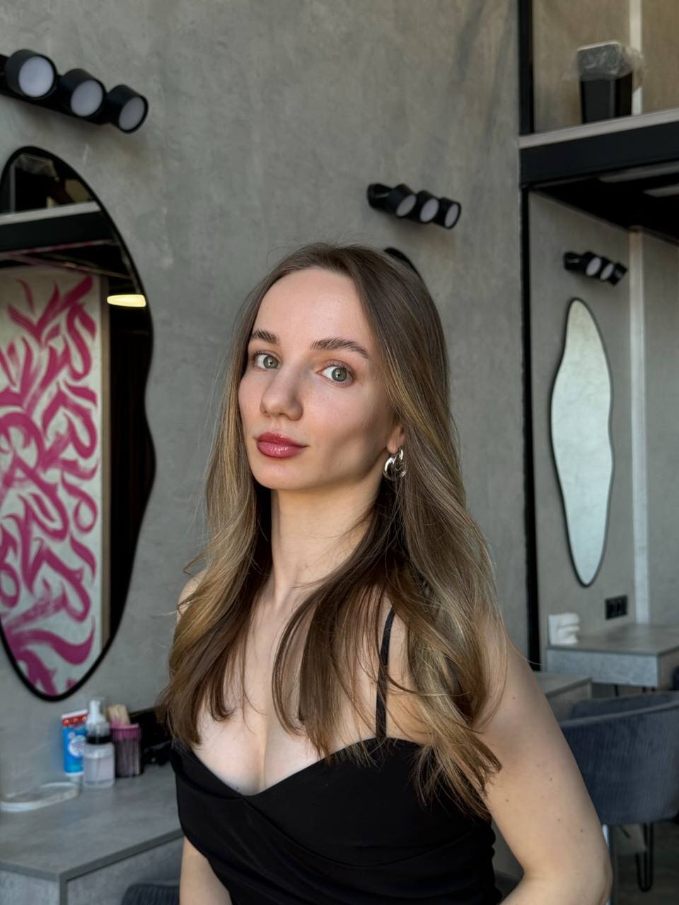 Влада Зарыпова