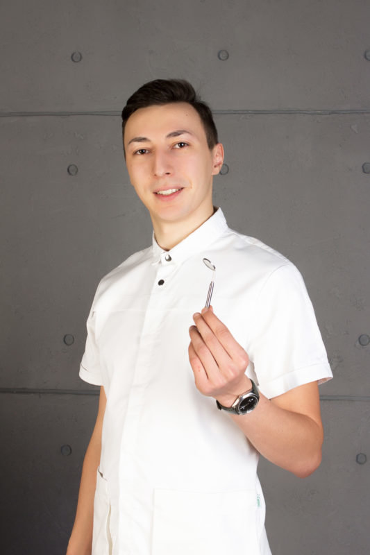 Артур Ринатович Исламов