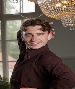 Назар Хуснутдинов