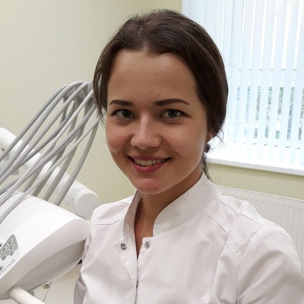 Врачи стоматологи санкт петербург. Смирнова Алена Андреевна.