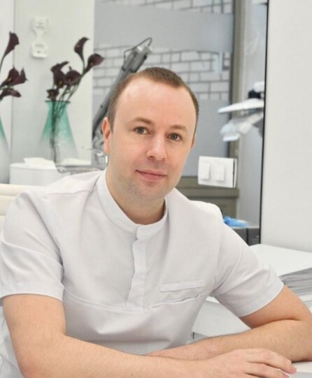 Александр Юрьевич Головков