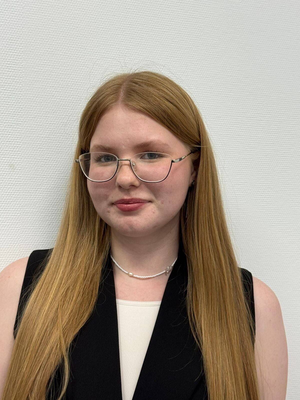 Анна Плешнева