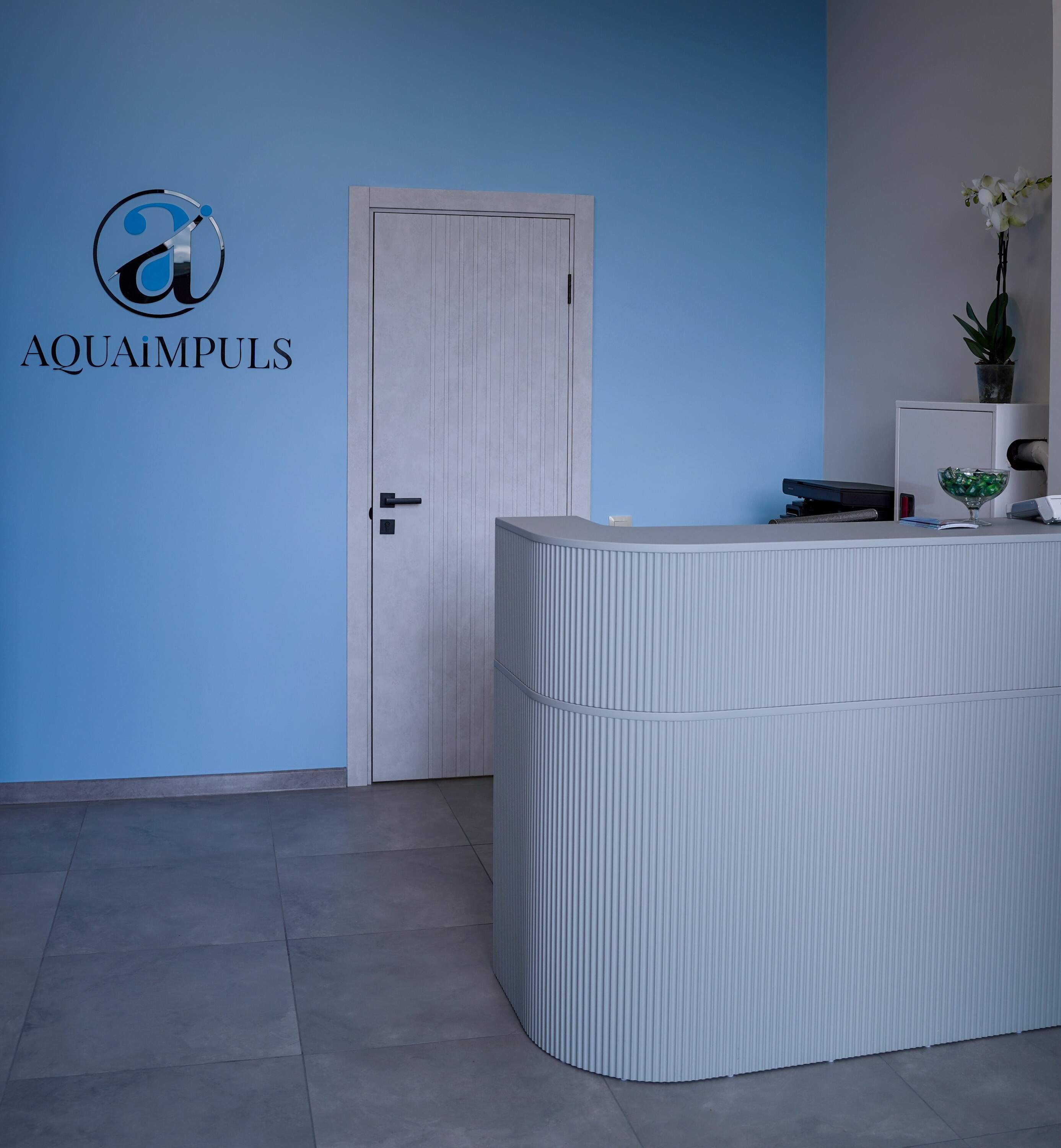 Eshak ayollar bilan porno Kamilla sargish xxx