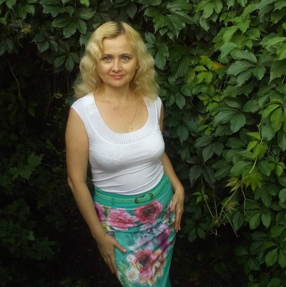Женщин за 50 ищут встреч. Русская женщина 40 лет. Белорусские женщины 40 лет. Обычные взрослые женщины. Красивые женщины 45 лет русские.