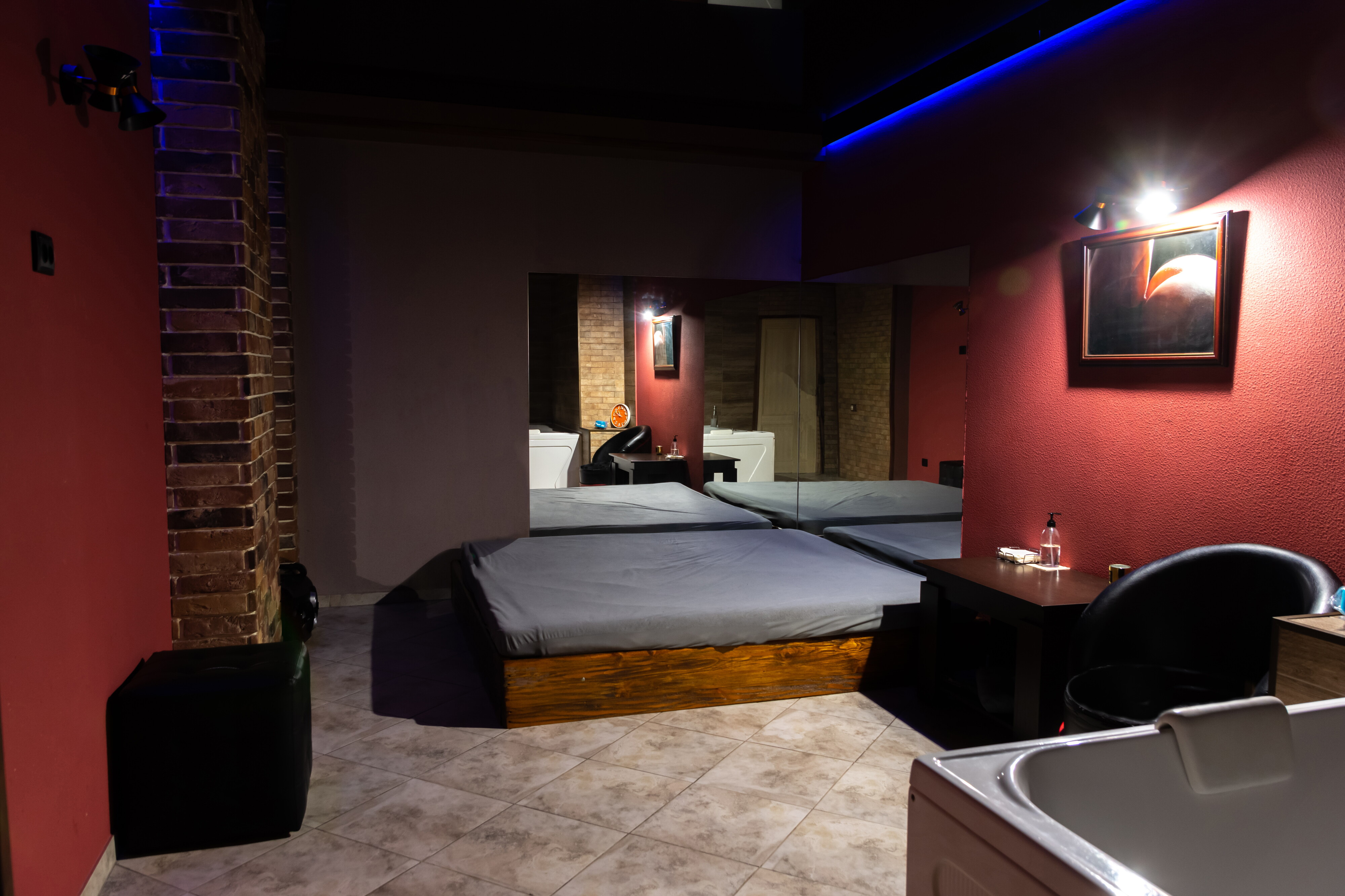 Келесі сериалдағы жалаңаш актрисалар Порно ескі әйел кончалары