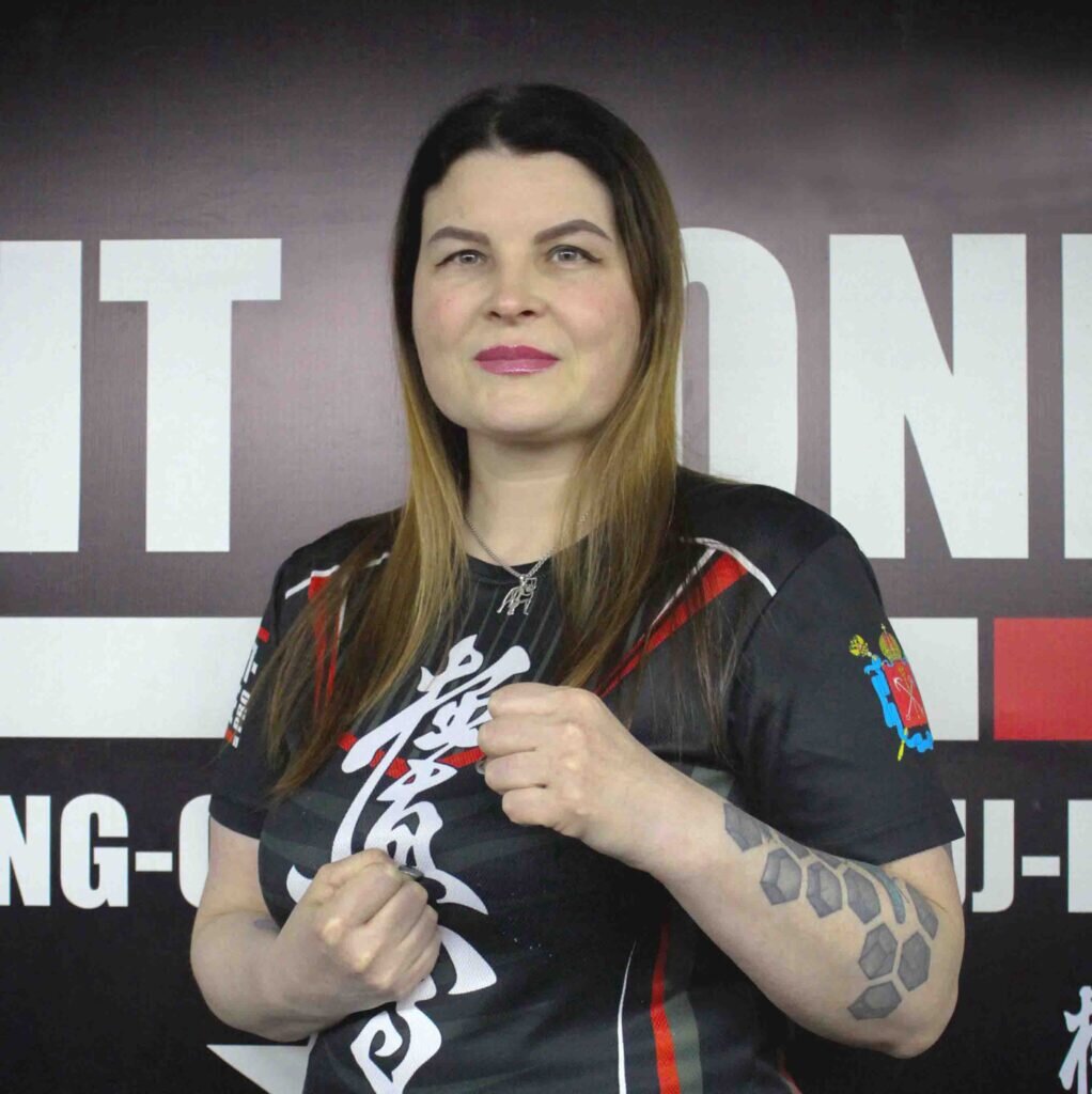 Юля Макарова