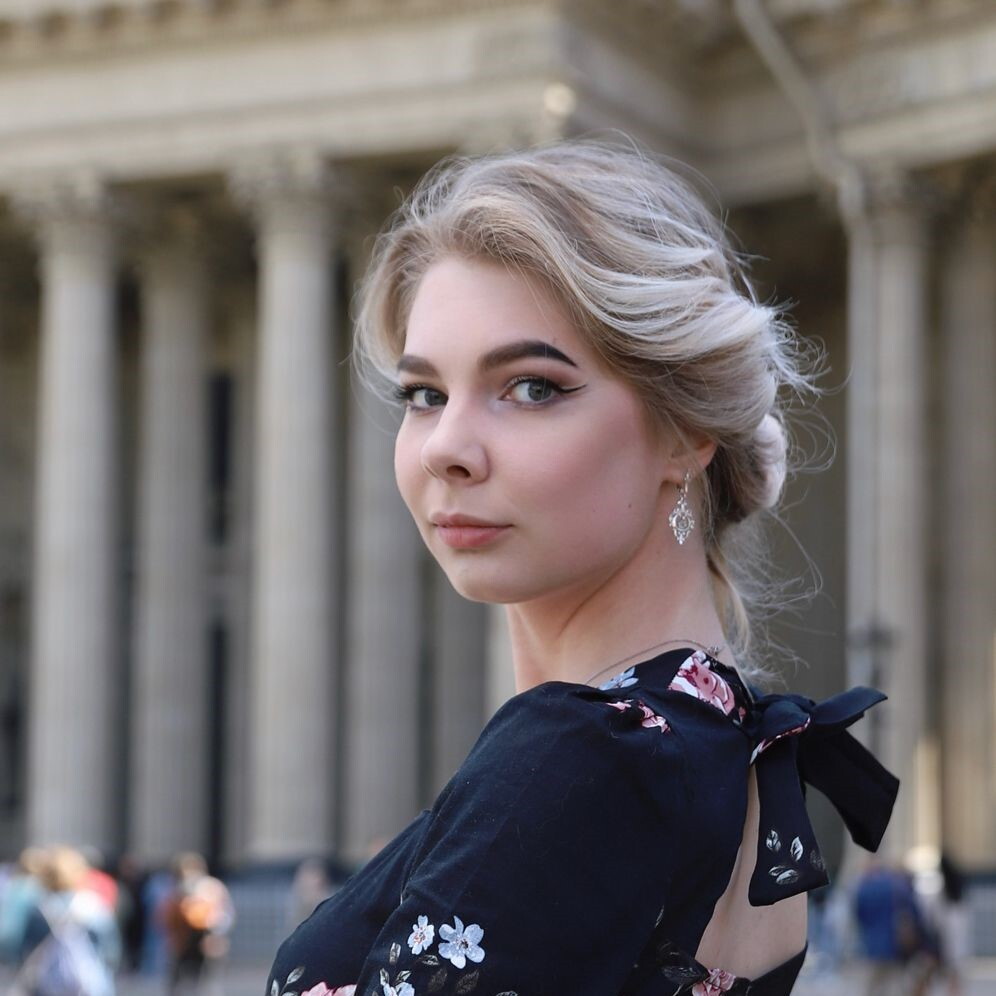 Анна Евгеньевна Тихонова