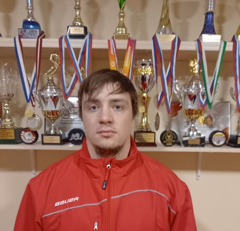 Манаков Константин Сергеевич тренер