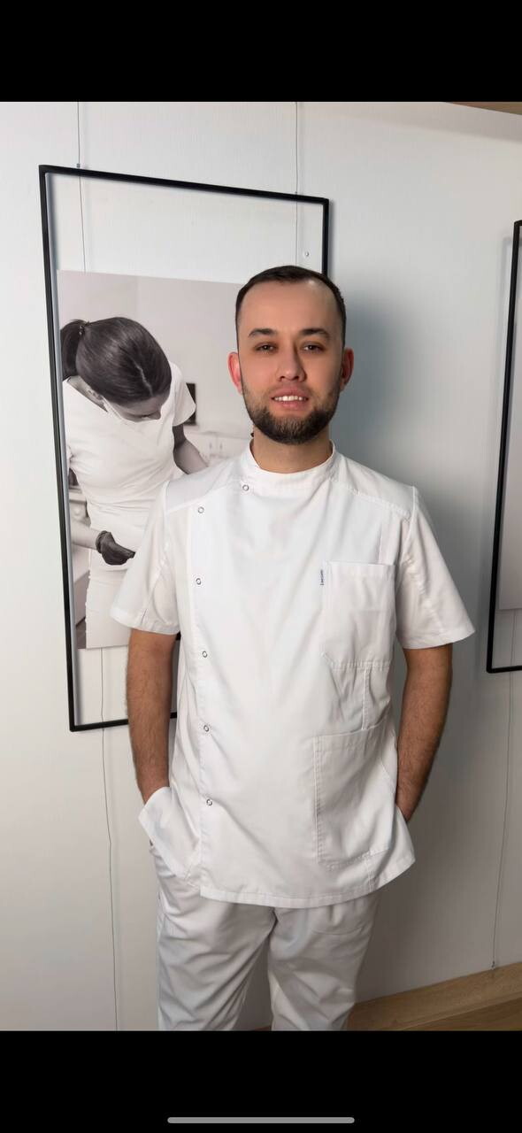 Аскар Зафарович Ахмадов