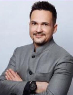 Айдар Булатов