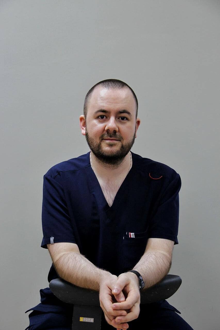 Антон Айдынович Ахмедов