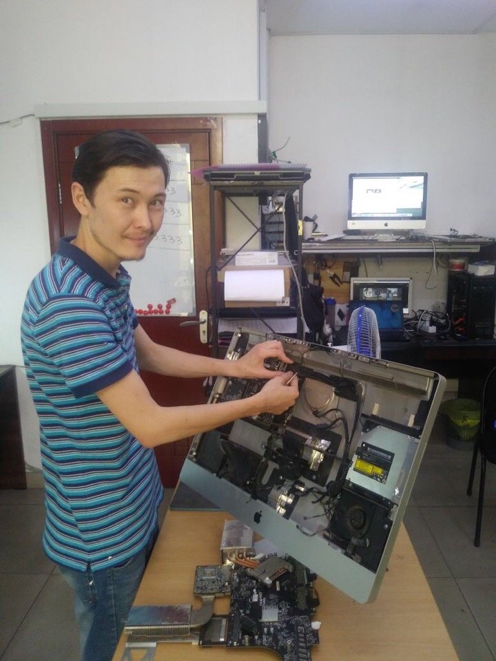 Азамат Ошанов