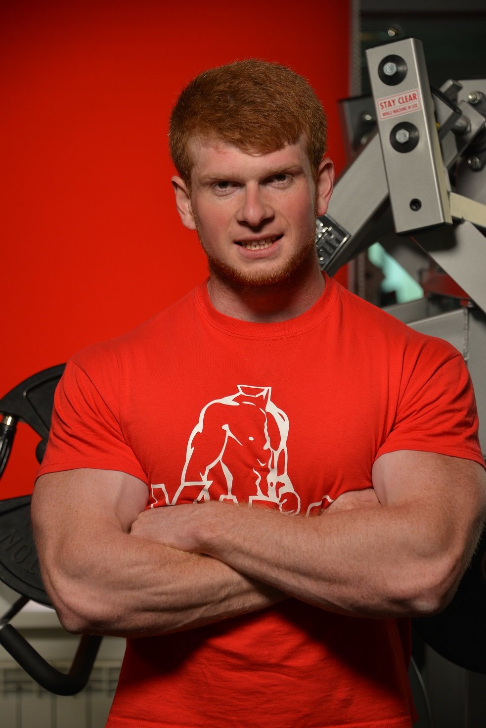 Фитнес тренер тверь. Атлетик джим дисамбар. Фитнес тренер тверь. Тренера атлетик джим тверь. Тренер и спортсмен.