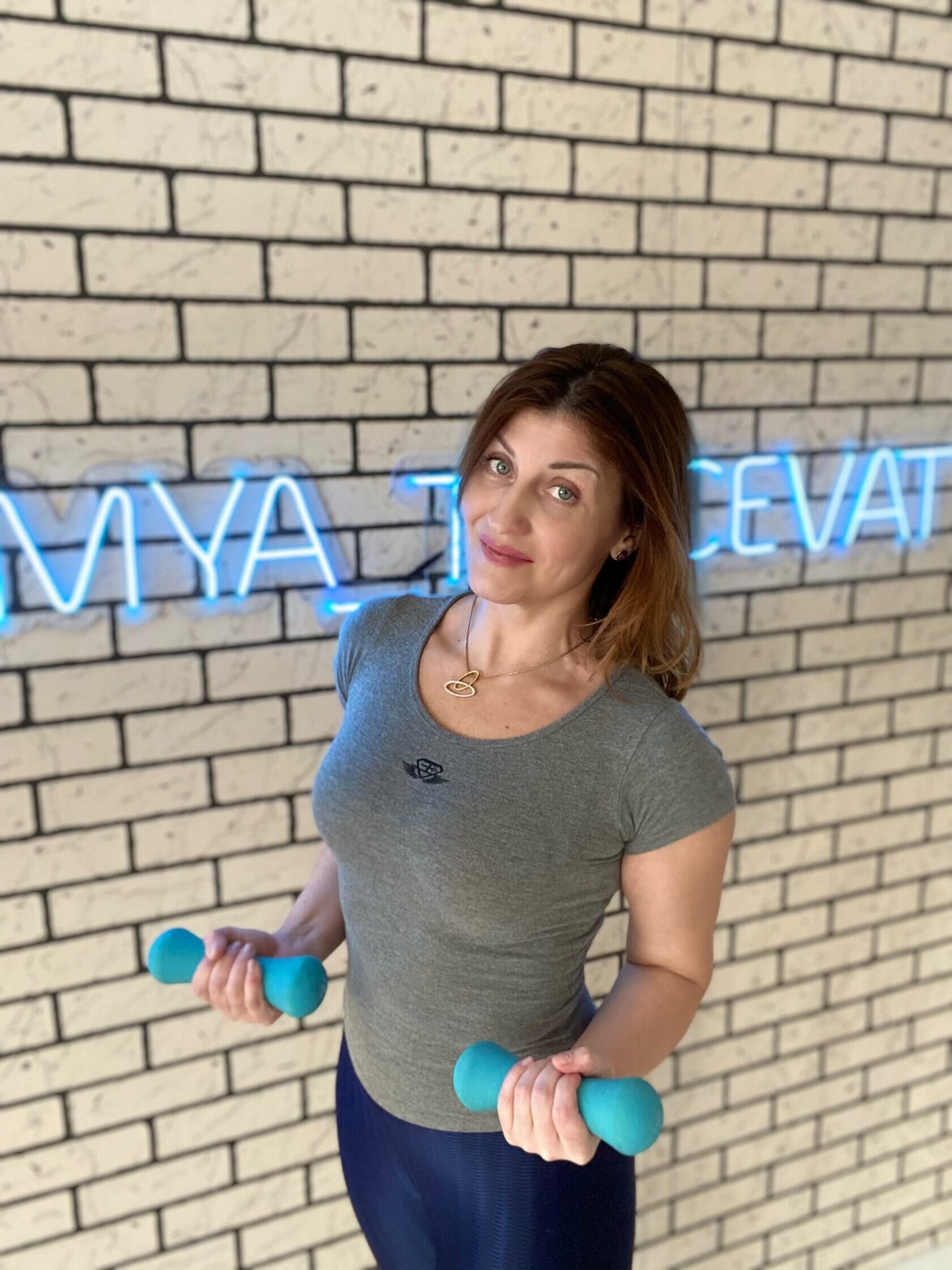 Серлина Олеся – директор, инструктор по стретчингу, тренер по танцам ...