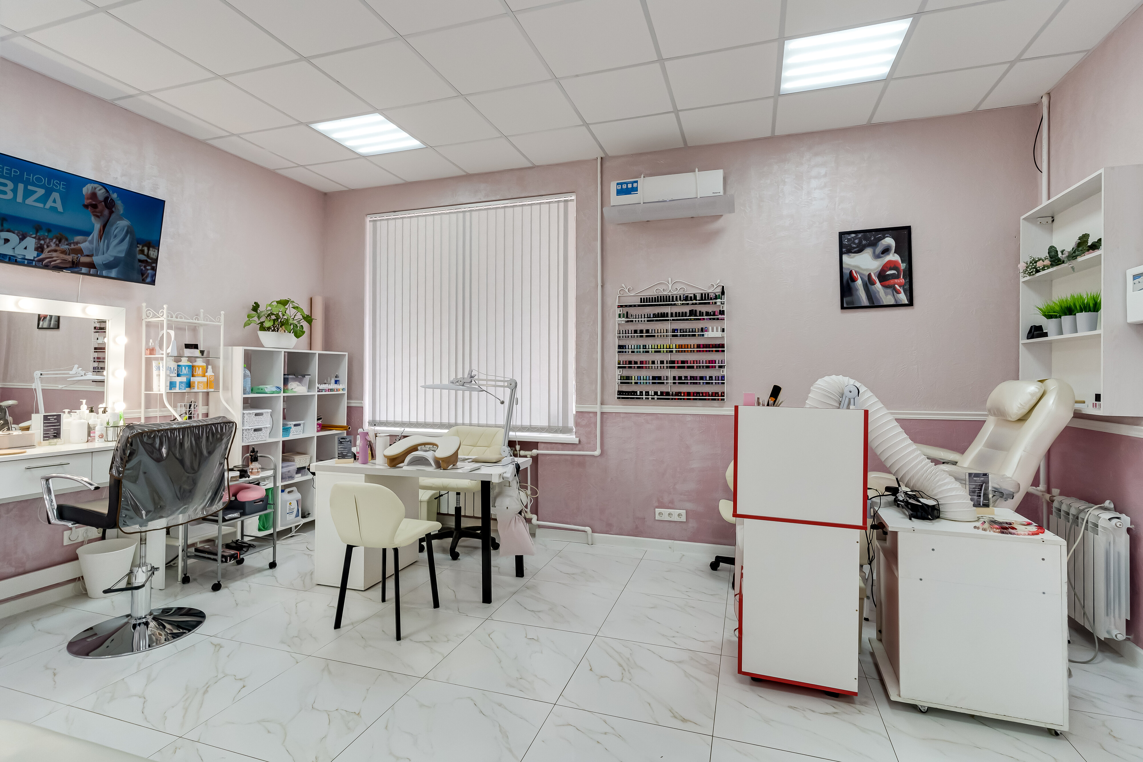 Ногтевые студии (Nail Studio) в Ростове-на-Дону рядом со мной на карте -  цены в среднем 821 руб.: адреса, отзывы и рейтинг нейл студий - Zoon.ru