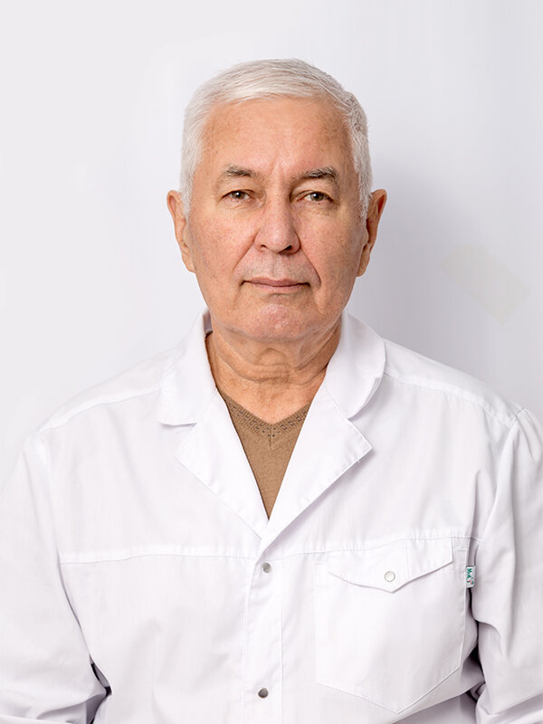 Хусаин Юсупович Еникеев