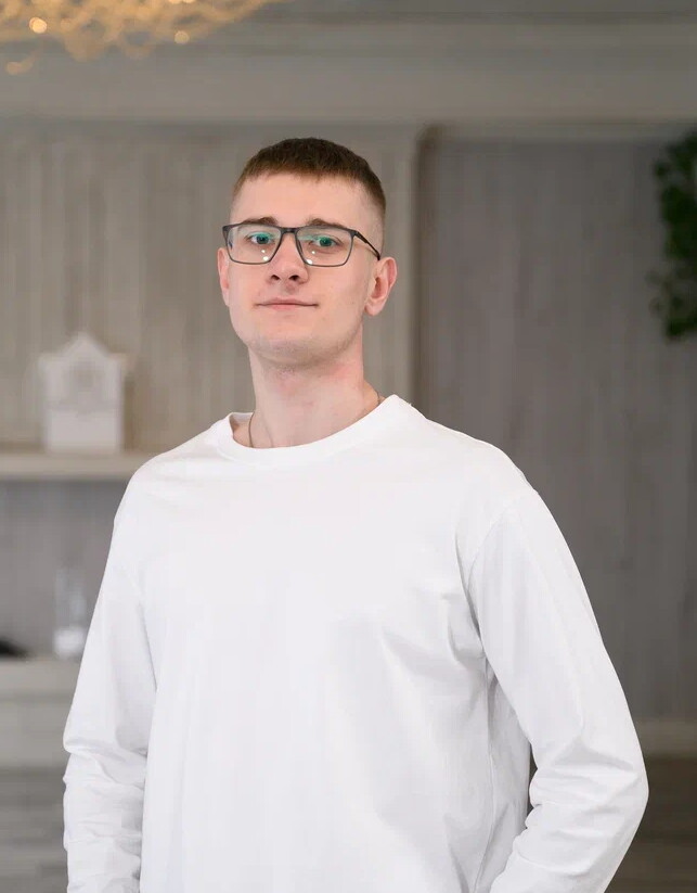 Никита Птенцов