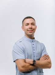 Главный врач, стоматолог Никита Сергеевич Головин