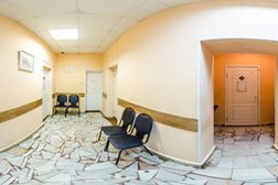 Центр Медицина для Вас+, с рейтингом 2.2 - находится по адресу Пенза, улица Суворова, 15 