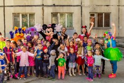 Компания по организации детских праздников Семейный клуб друзей Микки Мауса, с рейтингом 4.7 - находится по адресу Челябинск, улица 50-летия ВЛКСМ, 8а 