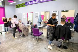 Парикмахерская Free Style, с рейтингом 4 - находится по адресу Ленинградская область, Мурино, улица Шувалова, 17 