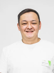 Челюстно-лицевой хирург, стоматолог-хирург Данияр Мақсатұлы Совет