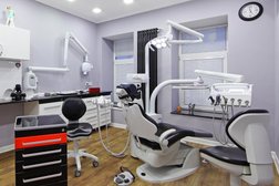 Стоматология Коренной Житель, с рейтингом 4.3 - находится по адресу Москва, улица Петровка, 23/10с4 