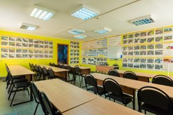 Автошкола в Самаре Автомотоклуб, с рейтингом 4 - находится по адресу Самарская область, Новокуйбышевск, проспект Победы, 22а 