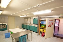 Химчистка-прачечная Prachka.com, с рейтингом 3.6 - находится по адресу Санкт-Петербург, Испытателей проспект, 10 