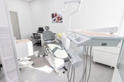 Стоматологическая клиника Демократ, с рейтингом 4.9 - находится по адресу Иркутск, Карла Маркса, 34а 