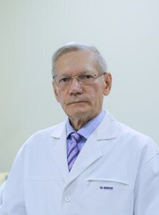 Дерматовенеролог, дерматолог Эдуард Алексеевич Баткаев