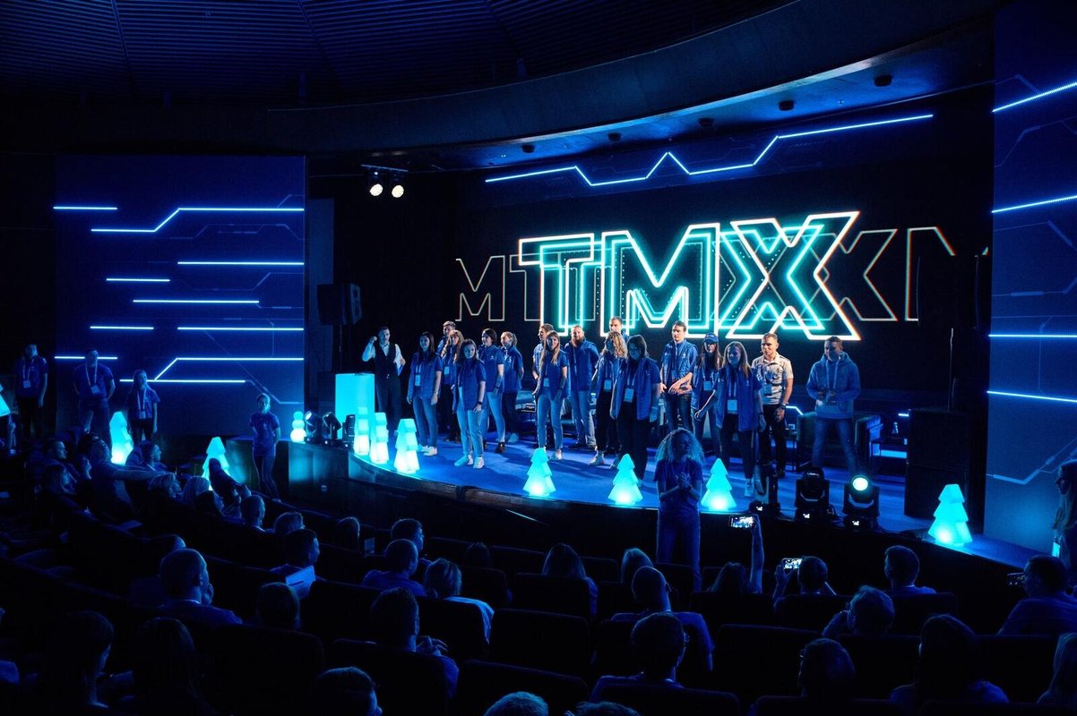 People for people ресторан. original 6245c3ca8c8b965c9e1735b3 626bbc3a898574.69265866. People for people ресторан фото. People for people ресторан-original 6245c3ca8c8b965c9e1735b3 626bbc3a898574.69265866. картинка People for people ресторан. картинка original 6245c3ca8c8b965c9e1735b3 626bbc3a898574.69265866. Разместился ресторан в самом сердце столицы на пересечении Садового кольца и Малой Дмитровки, заняв 2 этажа и почти 1000 квадратных метров, которые превратились в 200 посадок с внушительной верандой. Яркие интерьеры проекта разработаны самим ресторатором. Море зелени, гигантских цветов, золотые клетки грамотно разделяют пространство, образуя массу укромных уютных уголков. People for people ресторан. original 6245c3ca8c8b965c9e1735b3 626bbc3a898574.69265866. People for people ресторан фото. People for people ресторан-original 6245c3ca8c8b965c9e1735b3 626bbc3a898574.69265866. картинка People for people ресторан. картинка original 6245c3ca8c8b965c9e1735b3 626bbc3a898574.69265866. Разместился ресторан в самом сердце столицы на пересечении Садового кольца и Малой Дмитровки, заняв 2 этажа и почти 1000 квадратных метров, которые превратились в 200 посадок с внушительной верандой. Яркие интерьеры проекта разработаны самим ресторатором. Море зелени, гигантских цветов, золотые клетки грамотно разделяют пространство, образуя массу укромных уютных уголков.