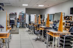 Школа парикмахеров Точка стиля, с рейтингом 4.6 - находится по адресу Самара, улица Осипенко, 3с4 