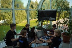 Школа программирования и дизайна для детей и подростков Coddy, с рейтингом 4 - находится по адресу Москва, Ленинский проспект, 38а 