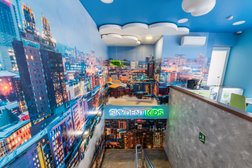 Стоматологическая клиника Skydent, с рейтингом 4.9 - находится по адресу Новосибирск, Военная улица, 9/2 