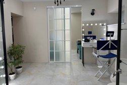Студия ресниц, бровей и косметологических услуг 112 beauty service, с рейтингом 5 - находится по адресу Тюмень, Сургутская улица, 11 к2 