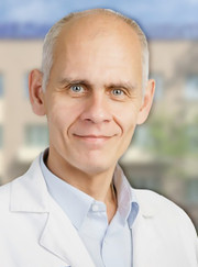 Отоларинголог Андрей Геннадиевич Тихонов