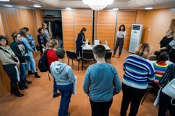 Центр обучения за рубежом StudyLand, с рейтингом 4.5 - находится по адресу Челябинск, улица Братьев Кашириных, 131а 