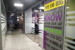 Московский международный колледж цифровых технологий «Академия TOP», с рейтингом 4.9 - находится по адресу Ленинградская область, Гатчина, исторический район Хохлово Поле, улица Коли Подрядчикова, 7 